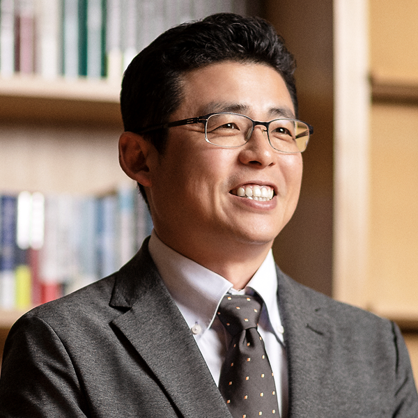 川島 邦之氏